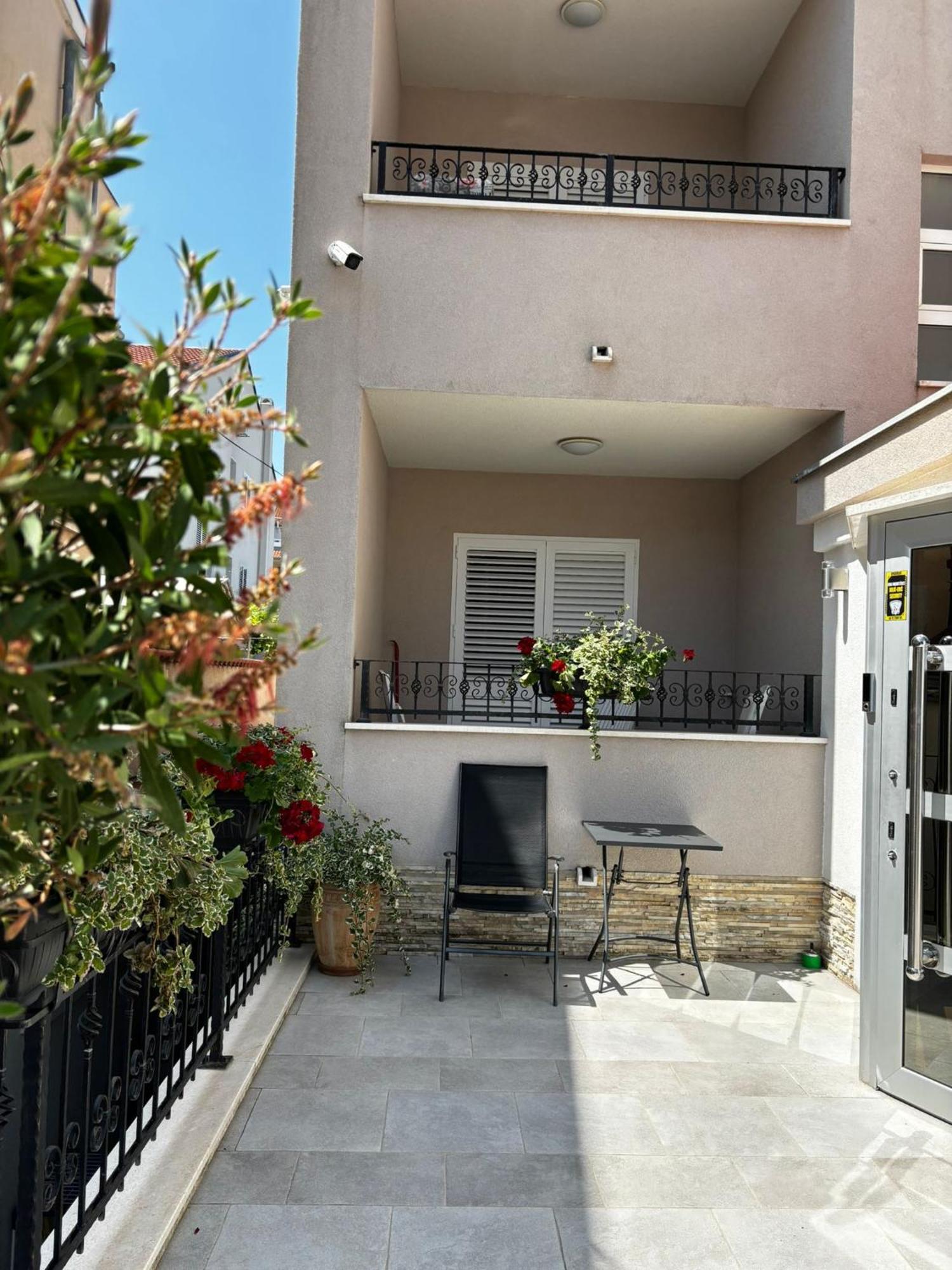 Appartement Bonbon 3 *