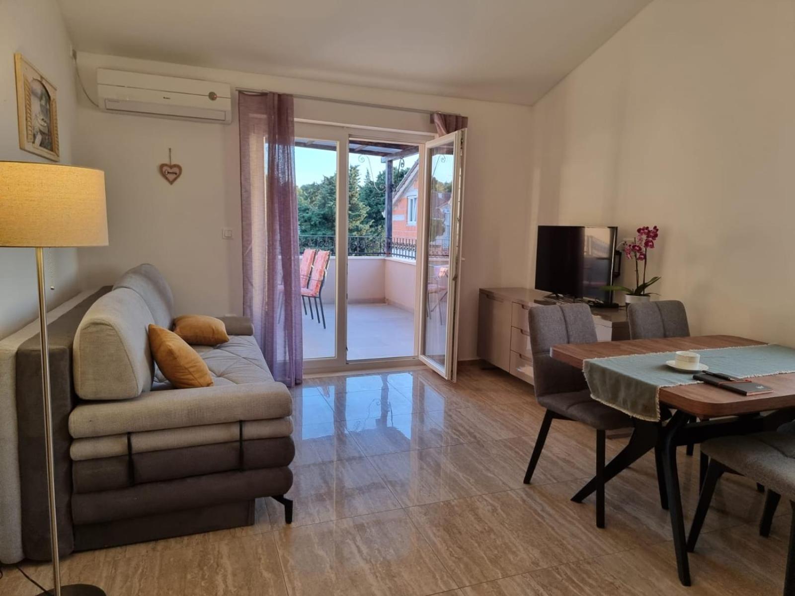 Bonbon 3 Apartment