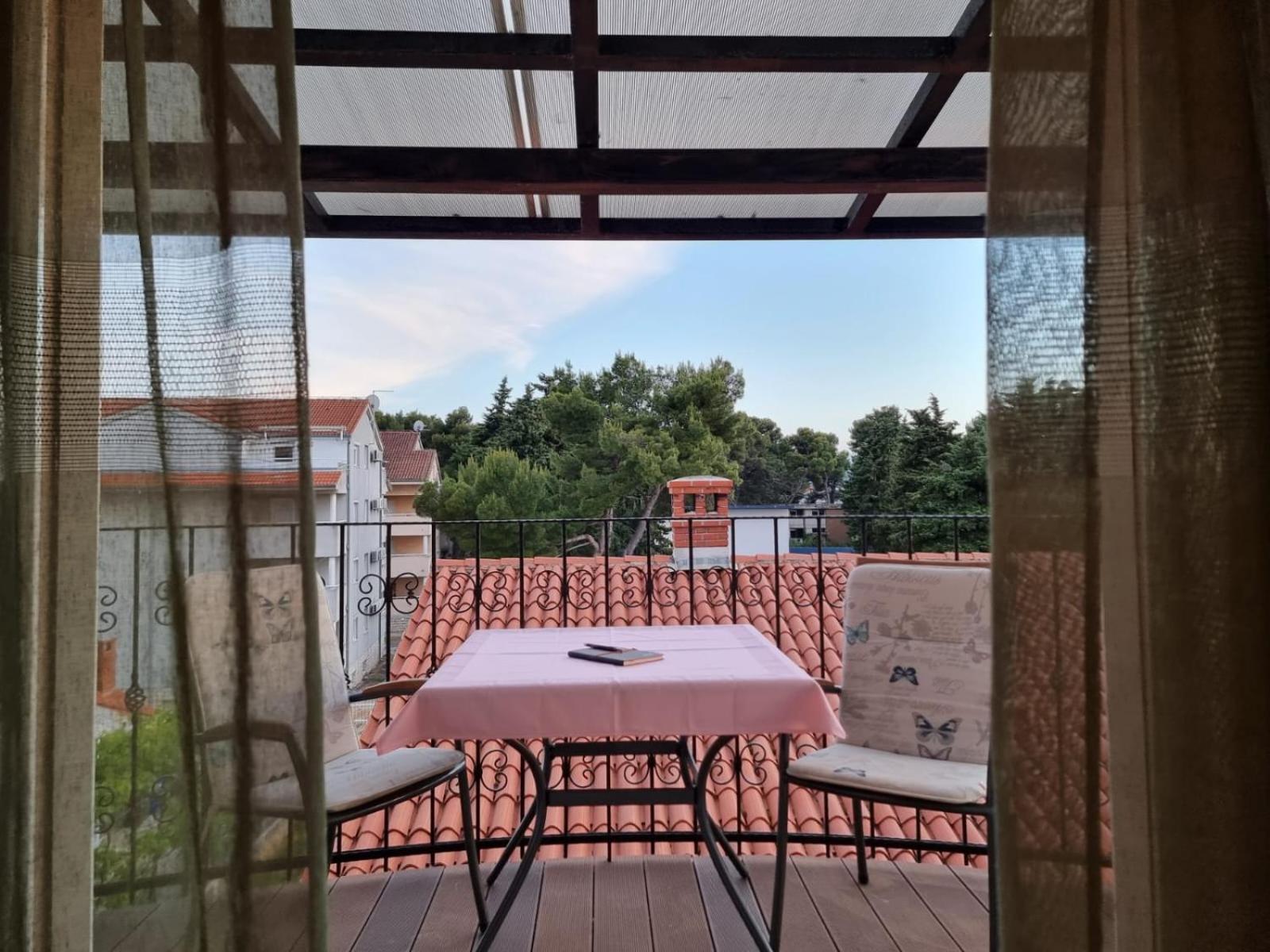 Apartment Bonbon 3