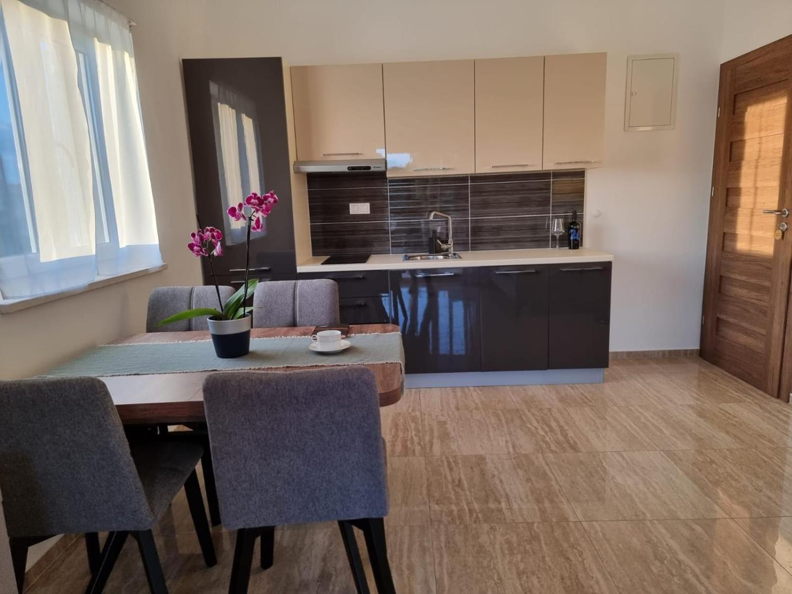 Bonbon 3 Apartment